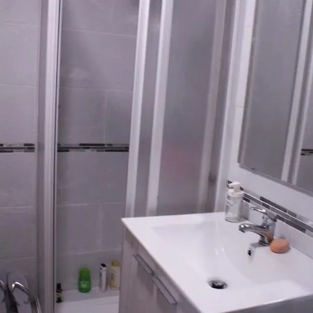 Apartamento Piso Cerca Playa Todo Nuevo Ideal Familia Y Grupos . Actor A *